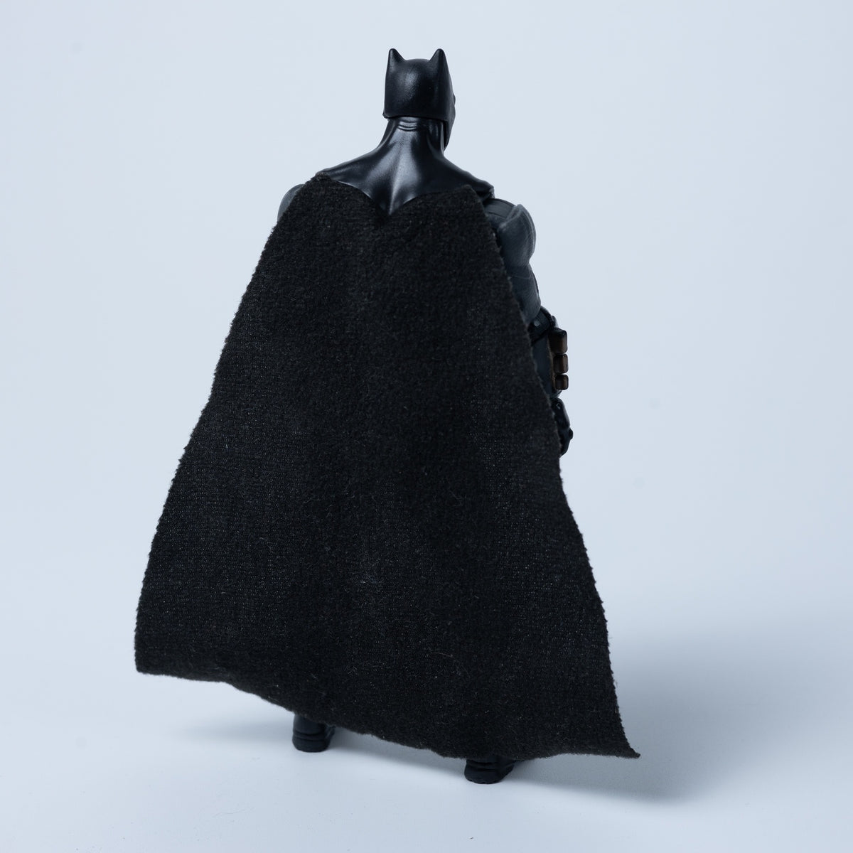 Batman Action Figur - Mit Textil Umhang - FGG66 / 1917HR2 - Zustand Sehr Gut