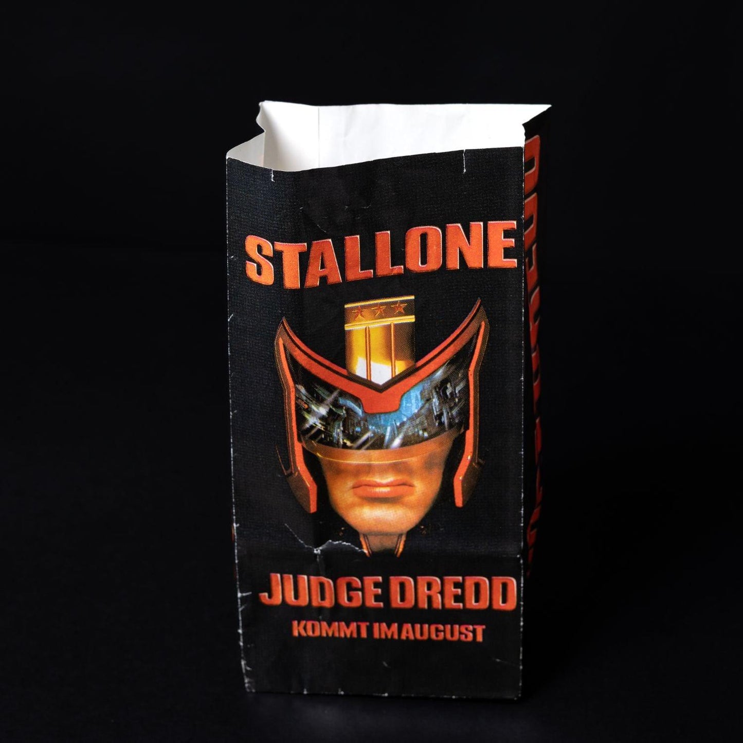 judge-dredd-1995-vcl-vhs-big-box-mit-kinoticket-popcorn-tuete-top-zustand-5 - Utopia Collectibles