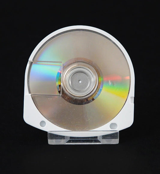 lara-croft-tomb-raider-anniversary-playstation-portable-psp-eu-umd-nur-disc-2 - Utopia Collectibles