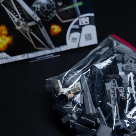 lego-star-wars-imperial-tie-fighter-75300-vollstaendig-mit-anleitung-2 - Utopia Collectibles