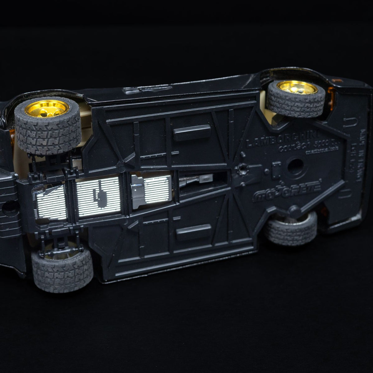 Majorette - Lamborghini cantach 5000 - Stand-Modell - Maßstab 1:24 - Schwarz