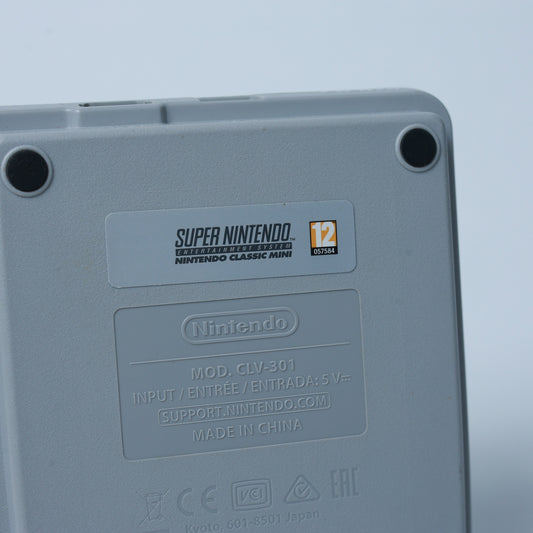 Nintendo Classic Mini SNES Konsole - CLV-301 - Grau - PAL - Zustand Sehr Gut