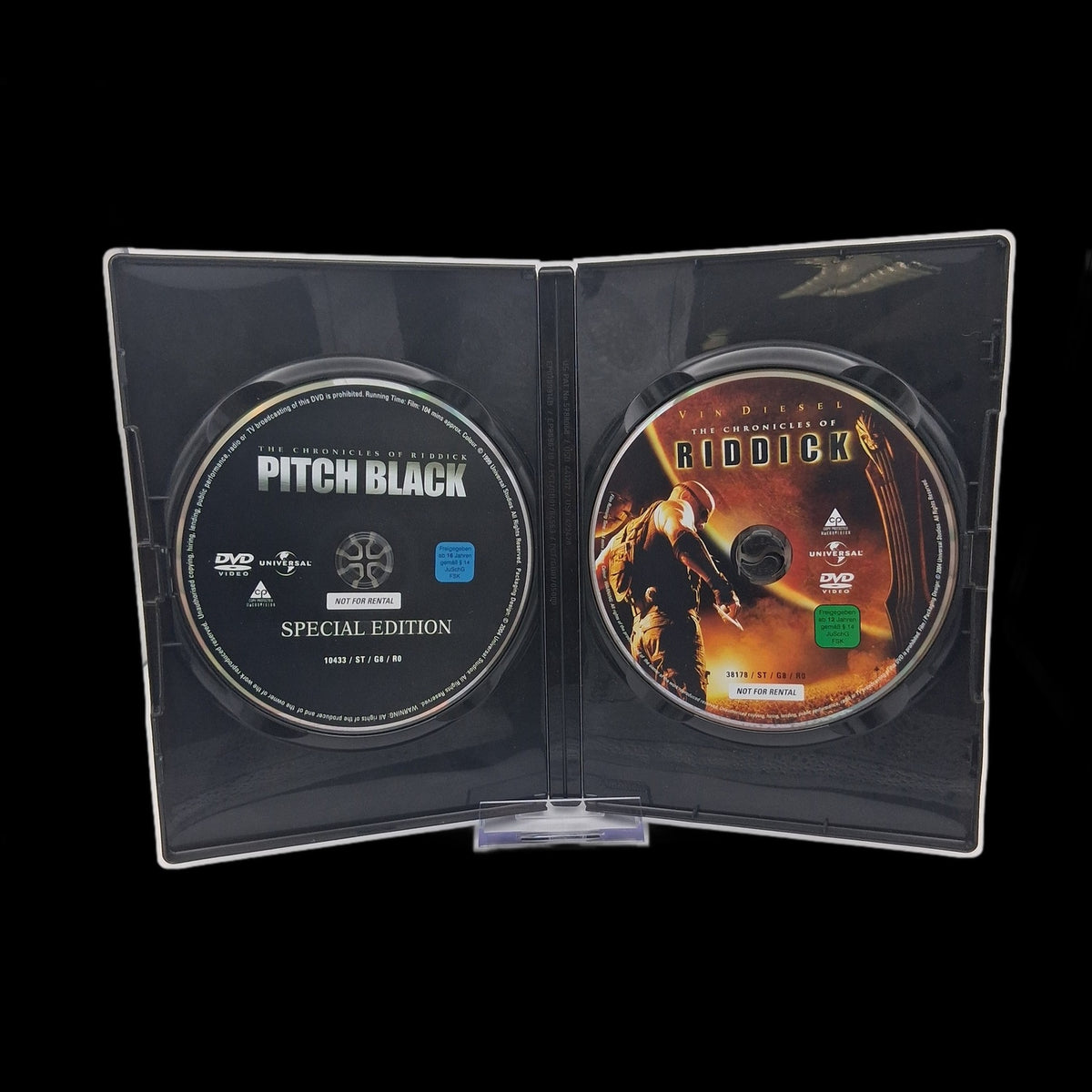 Riddick - Chroniken eines Kriegers & Pitch Black - Riddick - DVD - Gebraucht