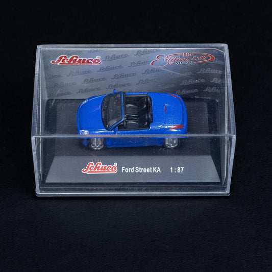 schuco-ford-street-ka-modellauto-massstab-187-mit-mini-showcase-neuwertig-2 - Utopia Collectibles