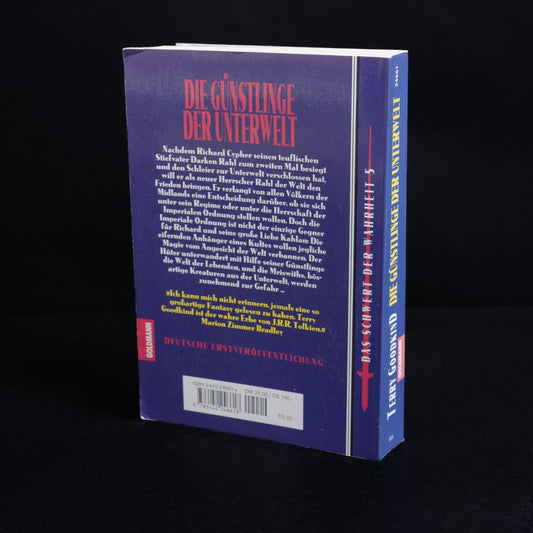 terry-goodkind-roman-das-schwert-der-wahrheit-5-die-guenstlinge-der-unterwelt-2 - Utopia Collectibles