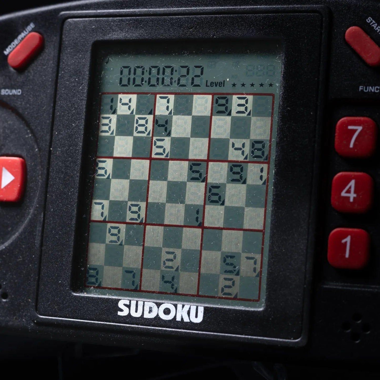 vintage-sudoku-handheld-konsole-zustand-sehr-gut-funktion-getestet-3 - Utopia Collectibles