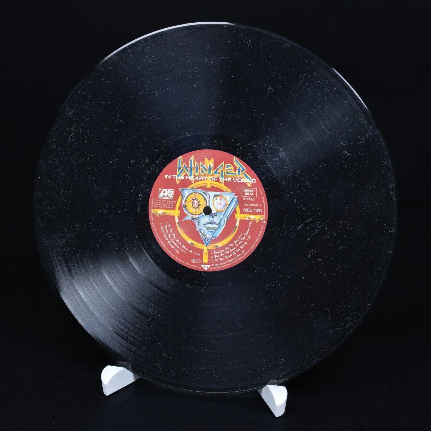 winger-in-the-heart-of-the-young-vinyl-lp-12-schallplatte-vg-vg-6 - Utopia Collectibles