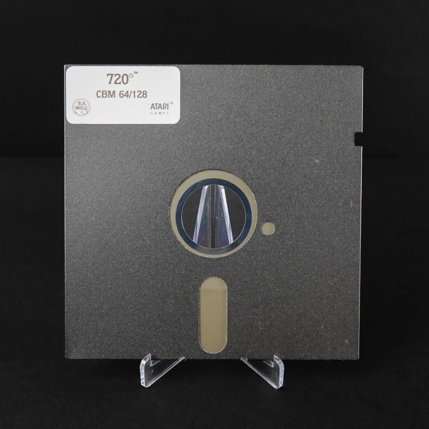 720-cbm-commodore-64-c64-128-diskette-cib-komplett-englisch-5 - Utopia Collectibles