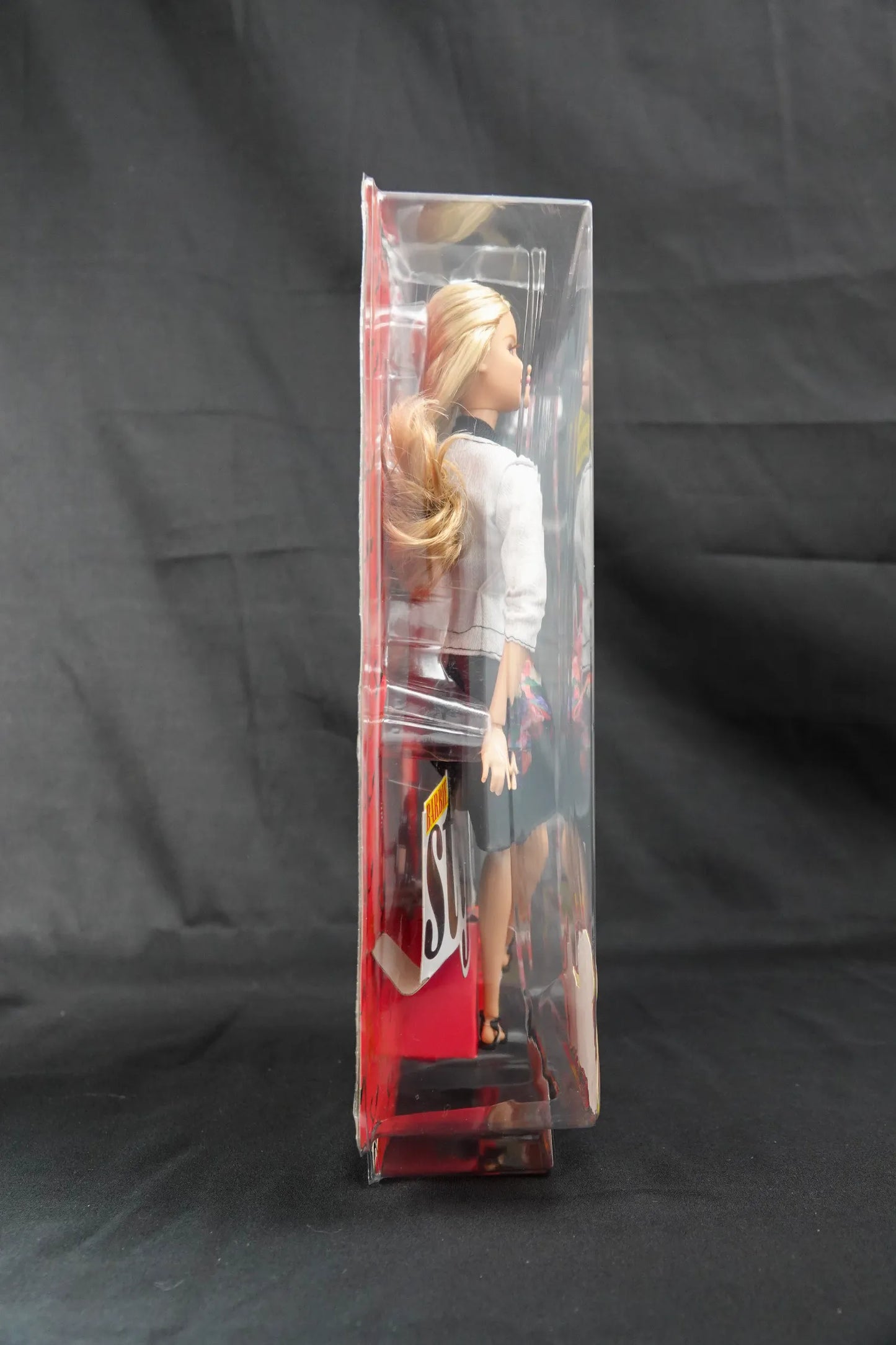 Barbie Style - Fashion Deluxe - Puppe Dressup Doll - Modell DHD85 - OVP / SEALED