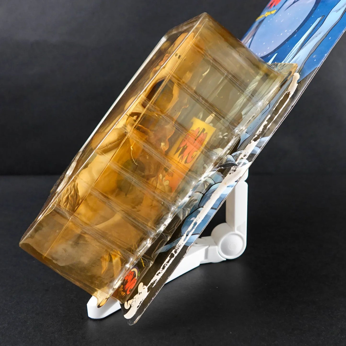 Jeff Smith's BONE Action Figur - Granma Ben - mit Cow Suit - OVP beschädigt