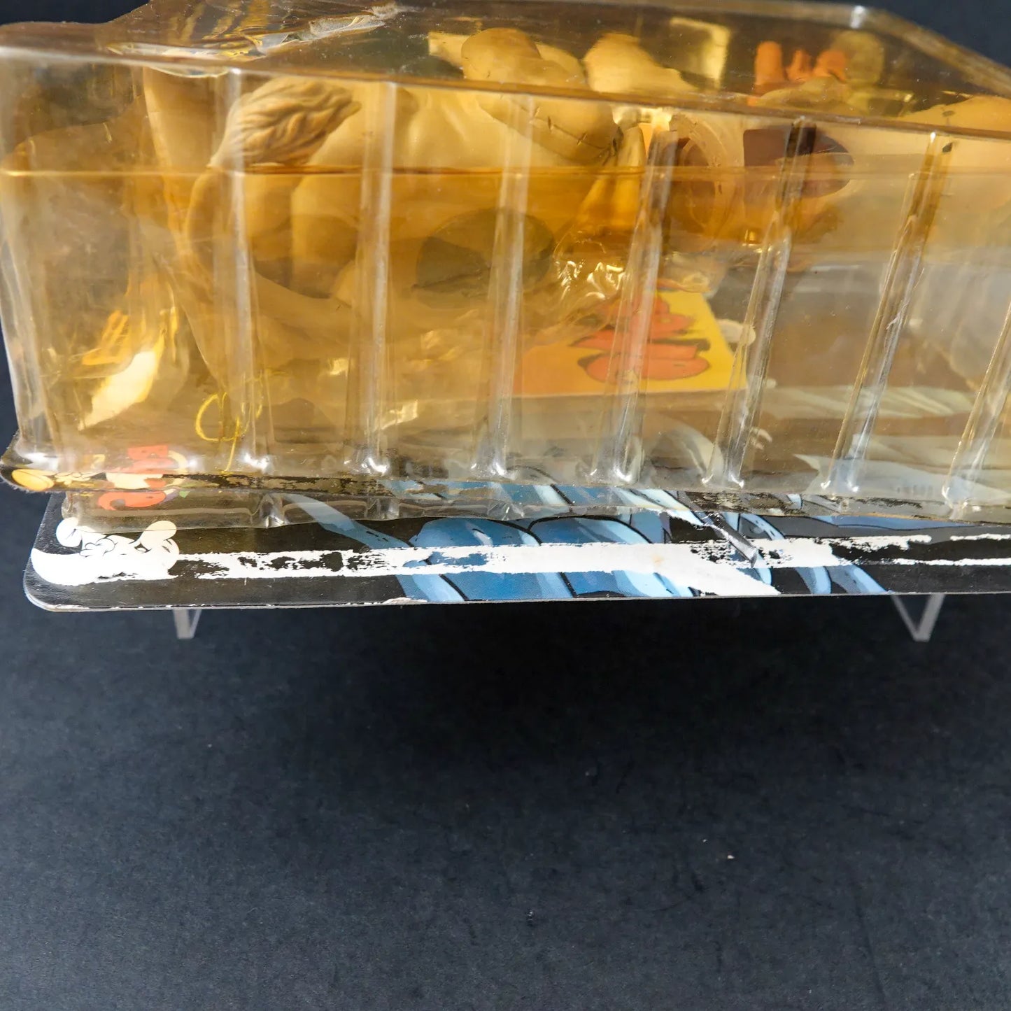 Jeff Smith's BONE Action Figur - Granma Ben - mit Cow Suit - OVP beschädigt