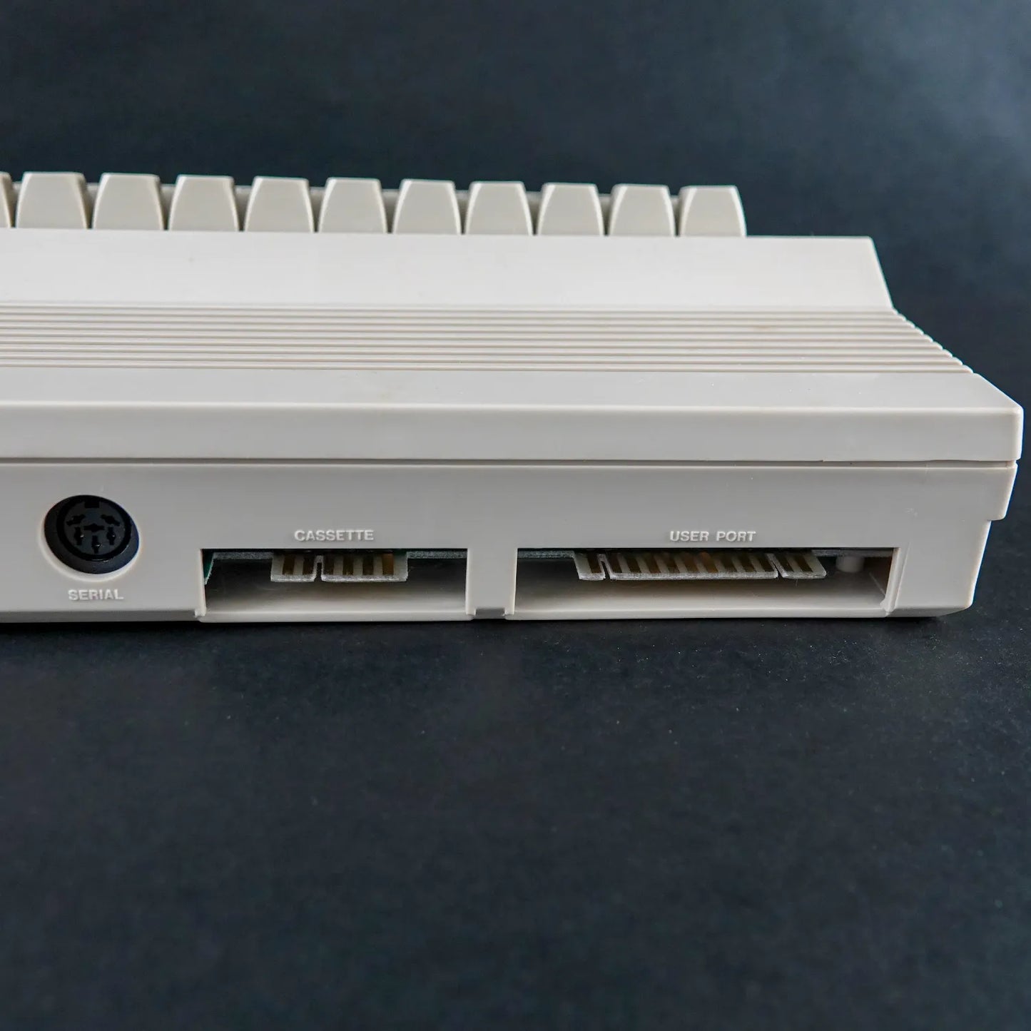 Commodore 64 / C64 Brotkasten in Styropor Inlay und OVP - MATCHING NUMBERS