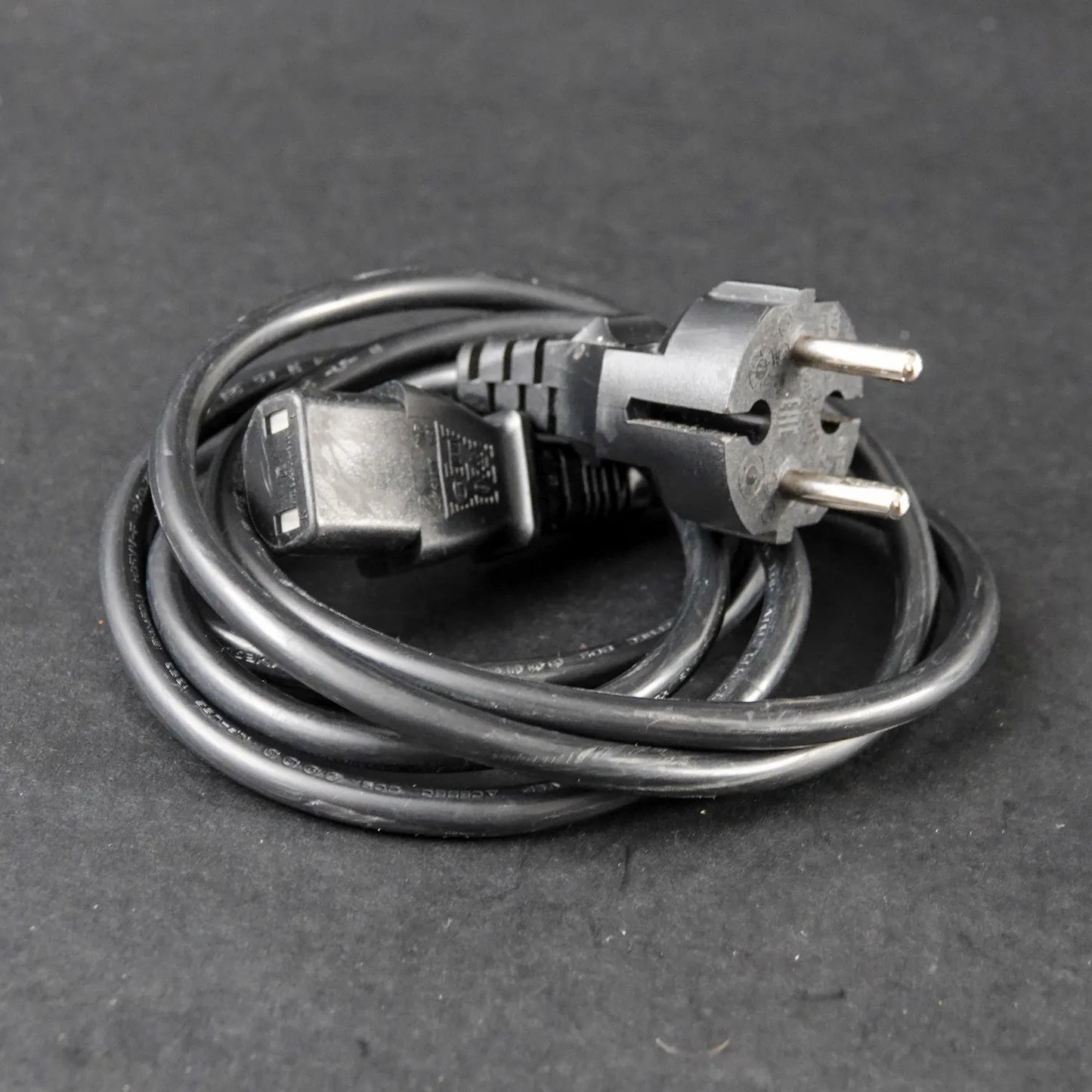 Playstation 4 PRO / PS4 mit 2 Controllern - Funktion getestet