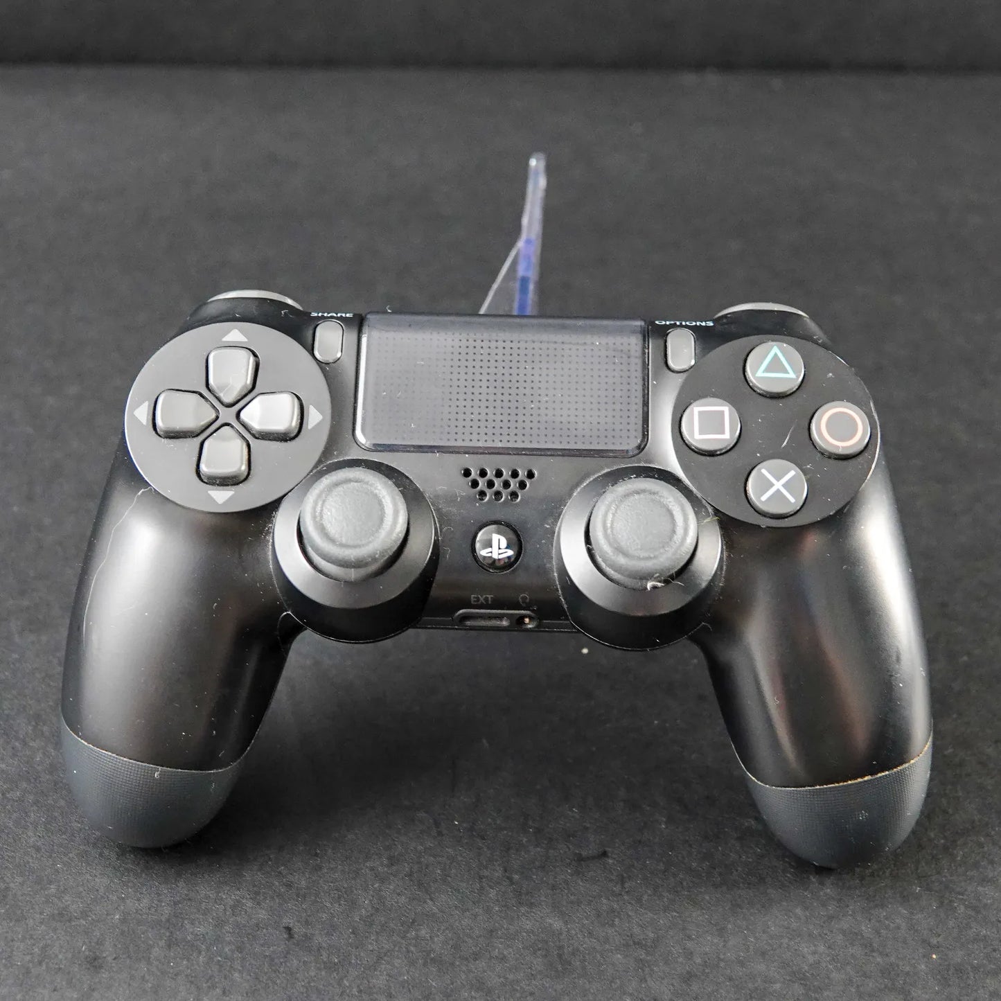 Playstation 4 PRO / PS4 mit 2 Controllern - Funktion getestet