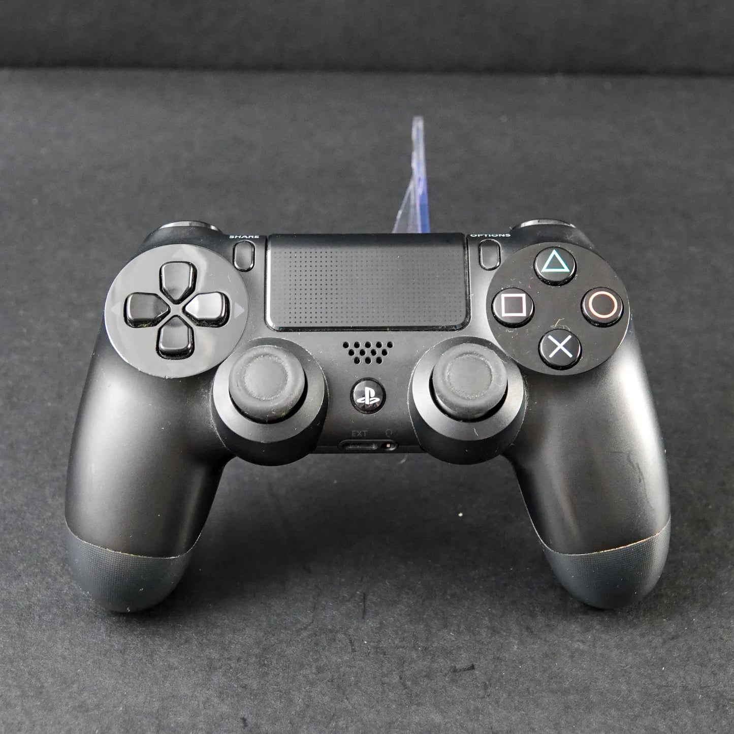 Playstation 4 PRO / PS4 mit 2 Controllern - Funktion getestet