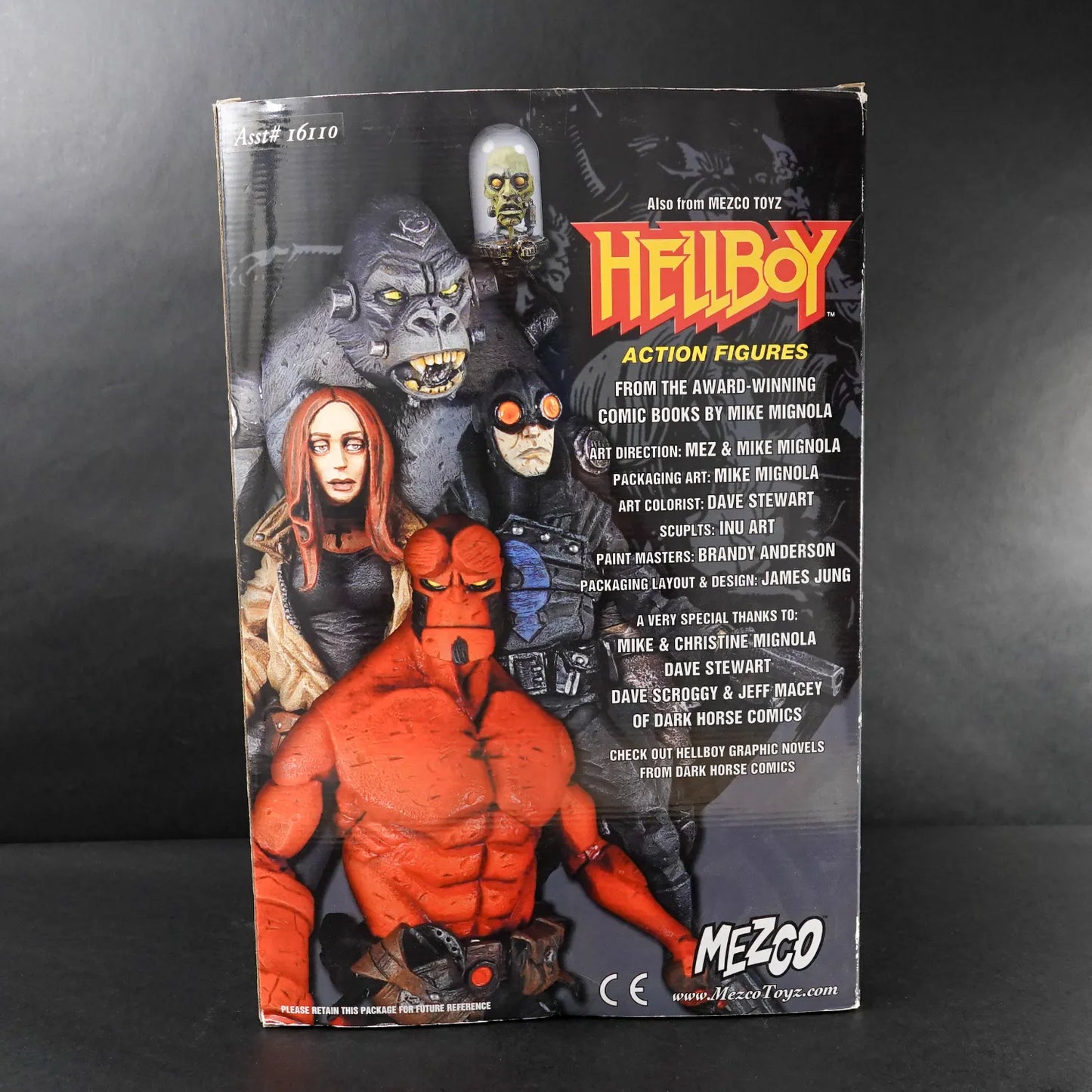 Hellboy 18-Inch Statue – Mezco Toyz (16110) - Massive Sammlerfigur - Neu & OVP