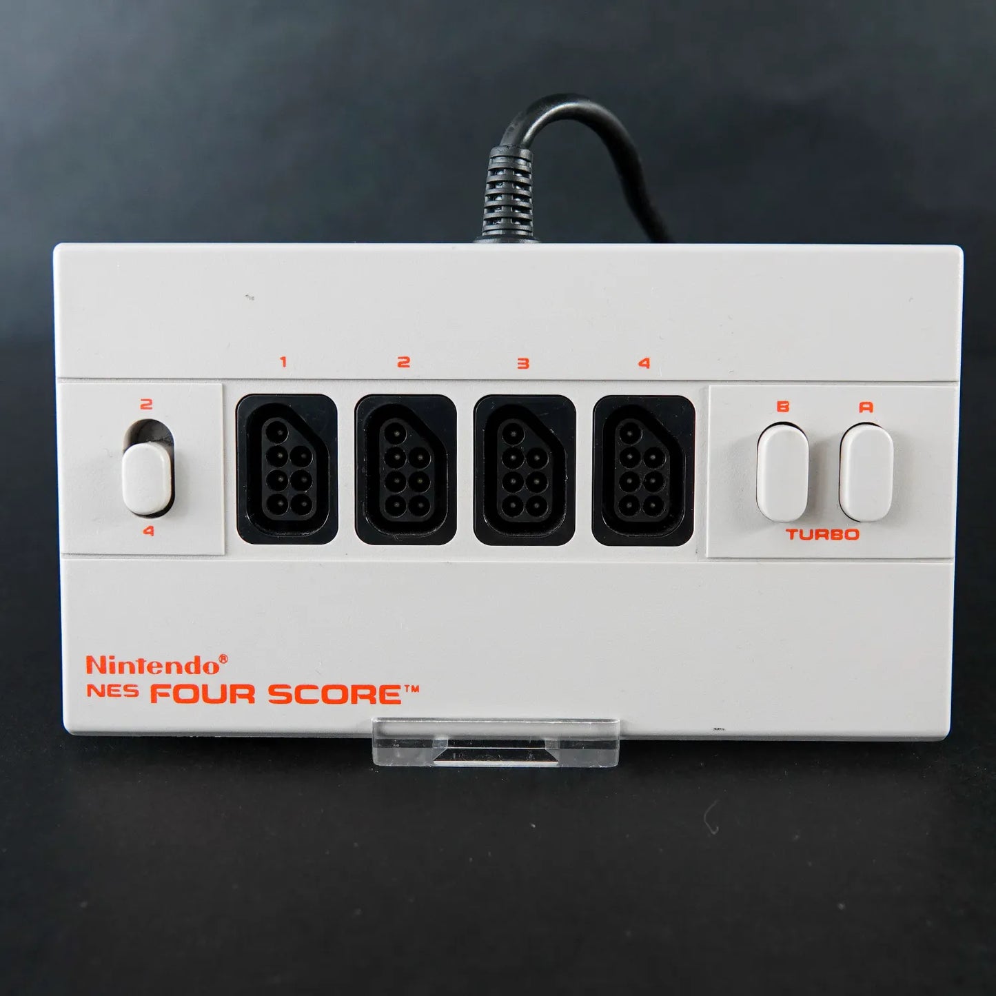 Nintendo NES Four Score - Multi-Tab Mehrspieler-Adapter - Zustand Sehr Gut