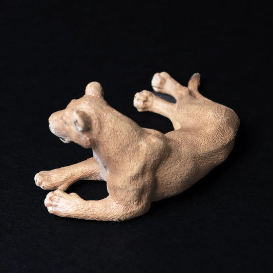 Schleich Tier Figur: Löwe / Löwin liegend (2007) - Modell 14375 - Zustand Gut