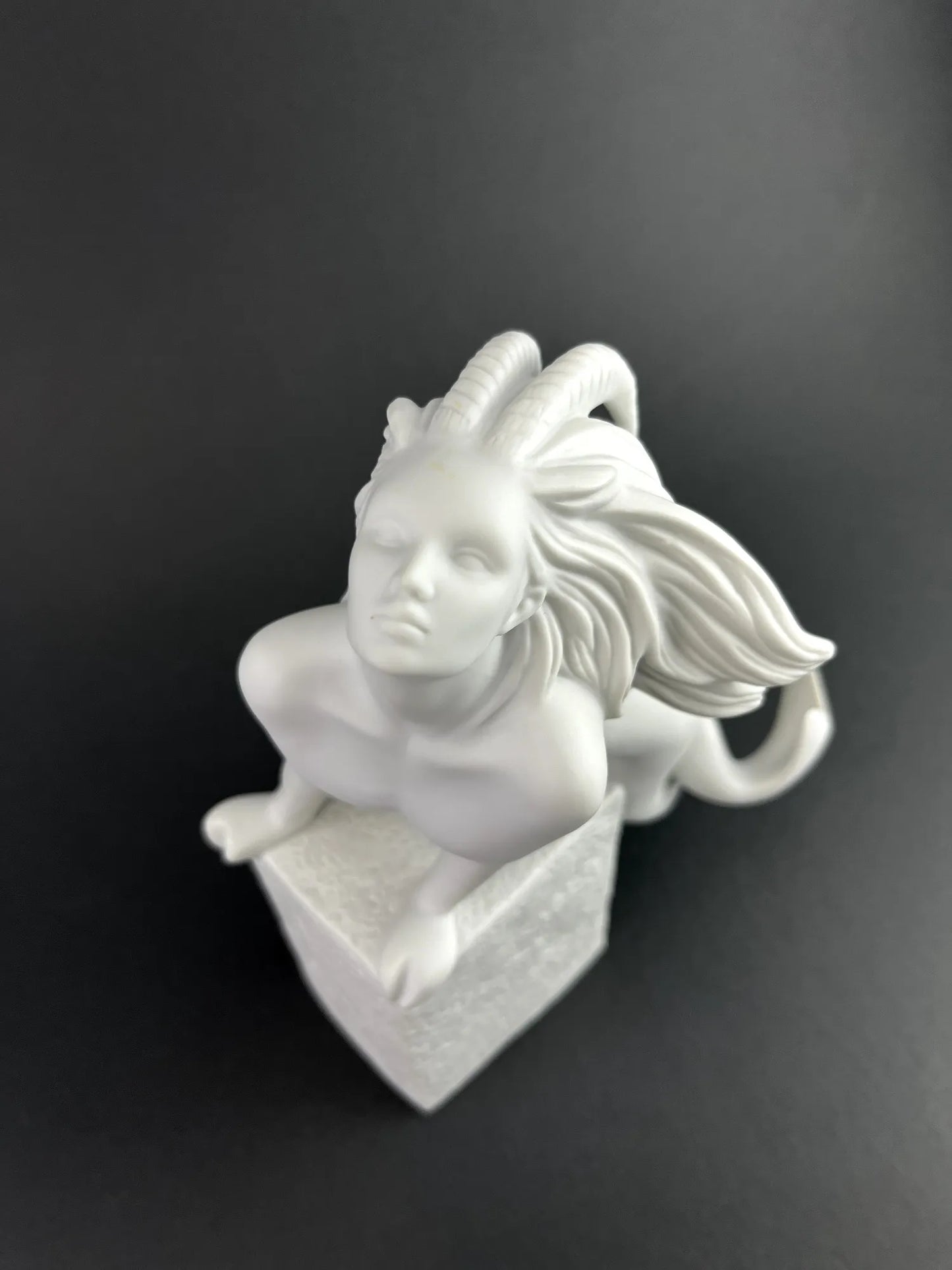 Steinbock Porzellan Figur - Royal Copenhagen Sternzeichen - Christel