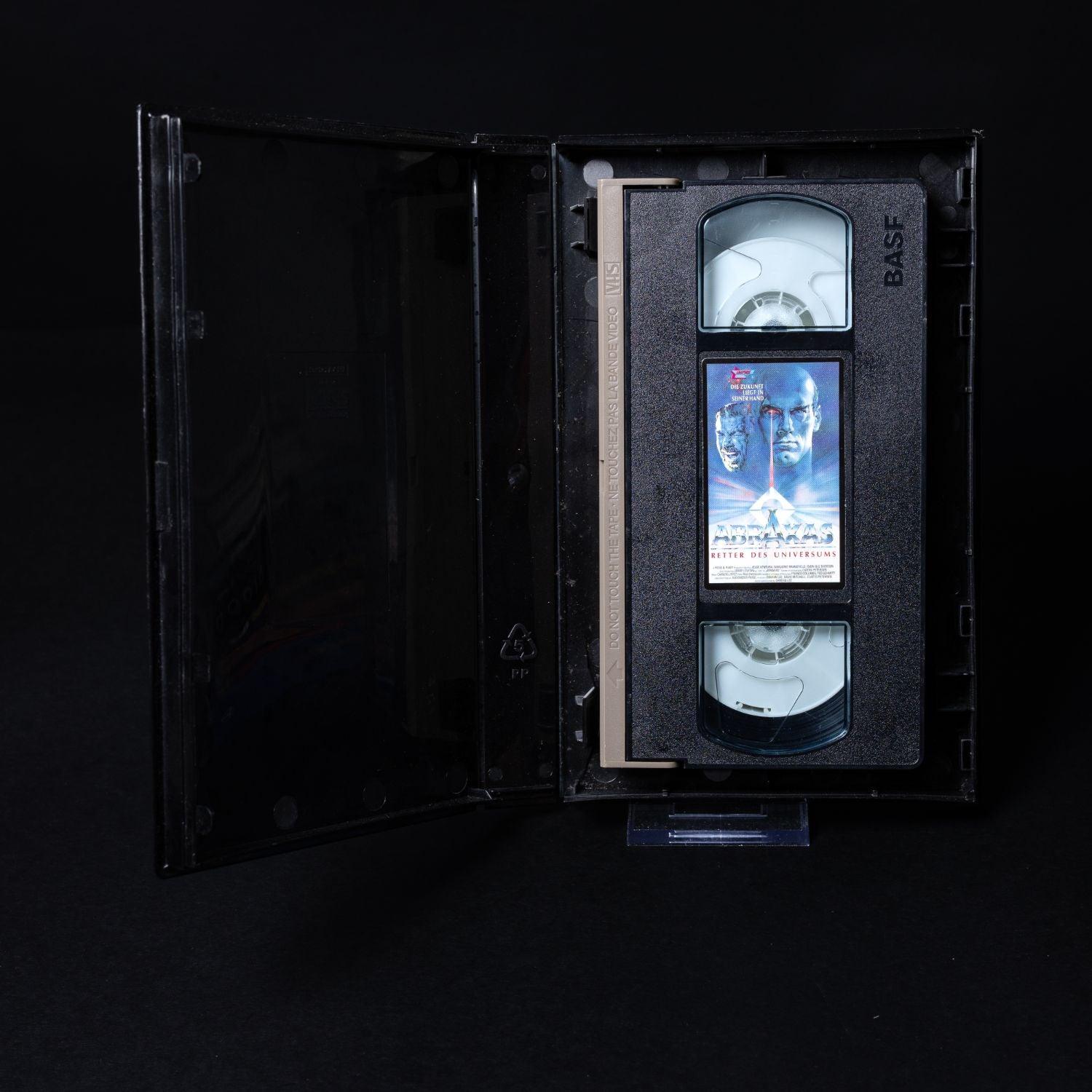 abraxas-retter-des-universums-vhs-raritaet-deutsch-zustand-sehr-gut-3 - Utopia Collectibles