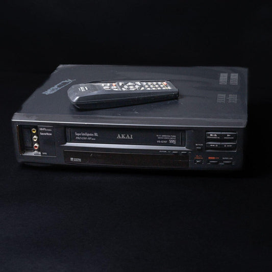 AKAI Video-Recorder VS-G767 - VHS VCR - Mit Original Fernbedienung