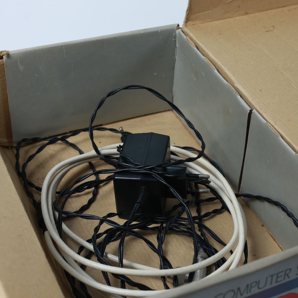 Atari 2600 Konsole - in Orignalverpackung - Funktioniert - Zustand Gut
