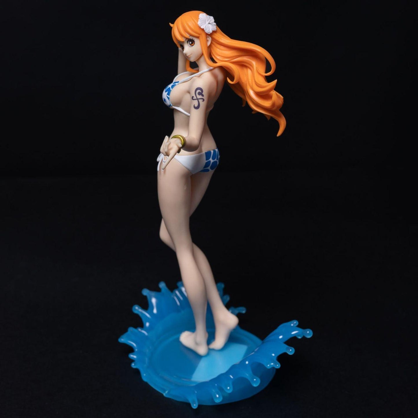 bandai-spirits-one-piece-glitter-glamours-splash-style-nami-statue-23-cm-6 - Utopia Collectibles
