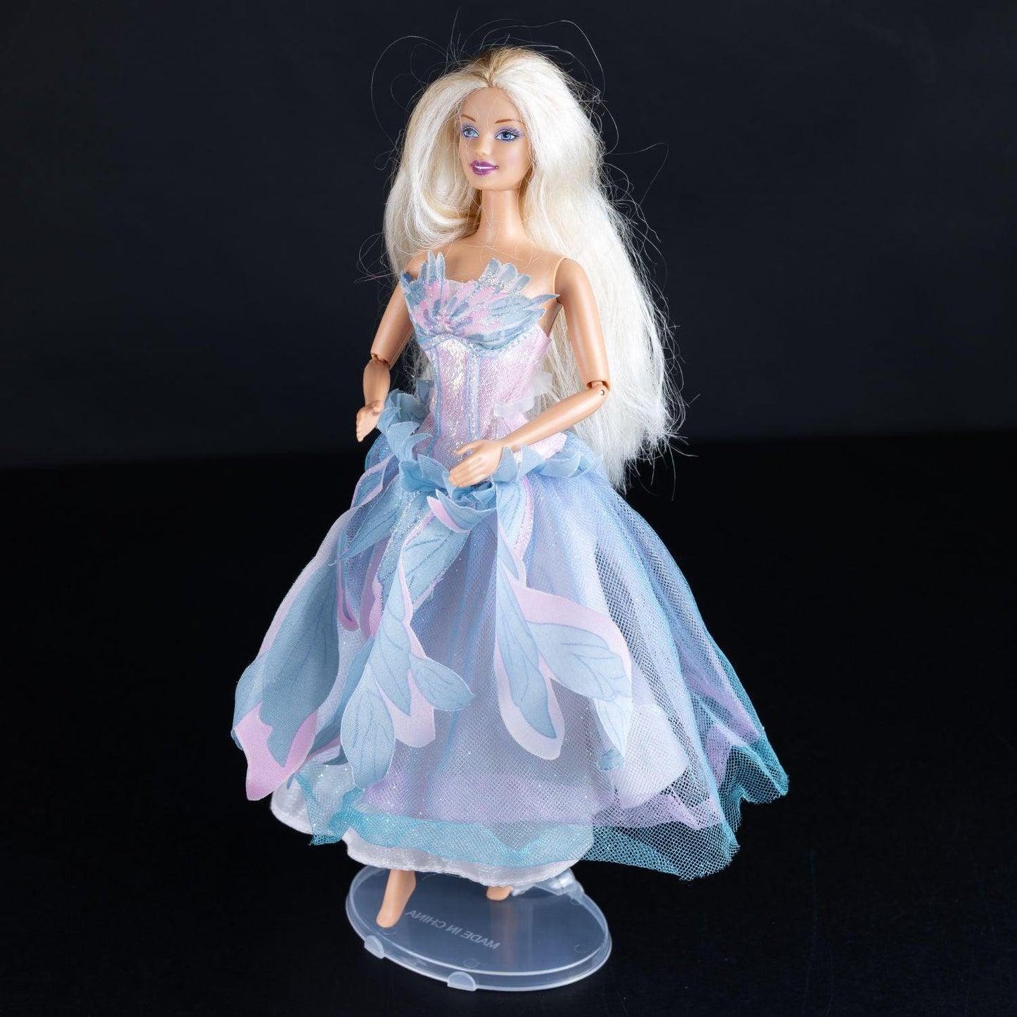 barbie-als-odette-schwanensee-2003-modell-b2766-mit-kleid-ohne-zubehoer-2 - Utopia Collectibles