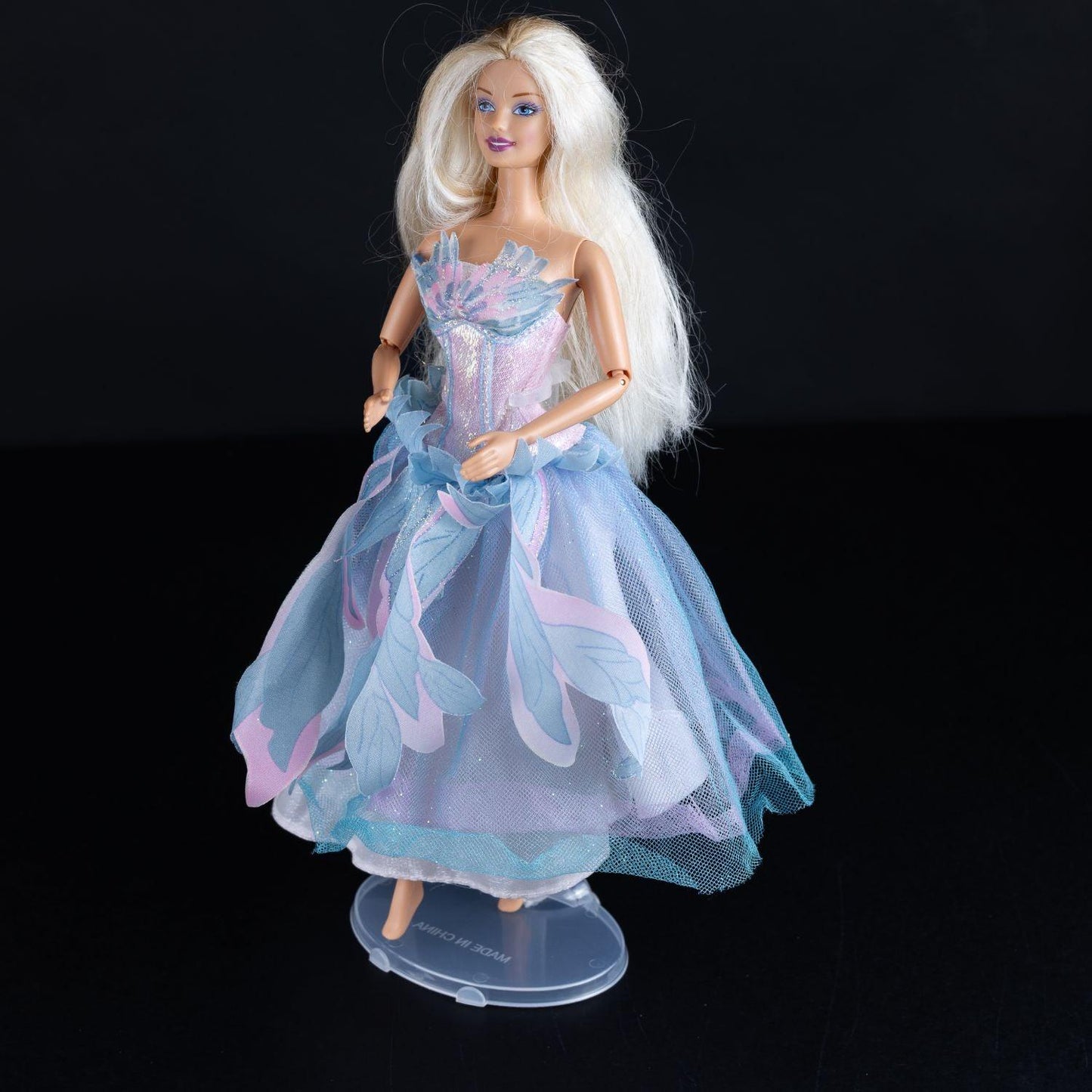 barbie-als-odette-schwanensee-2003-modell-b2766-mit-kleid-ohne-zubehoer-3 - Utopia Collectibles