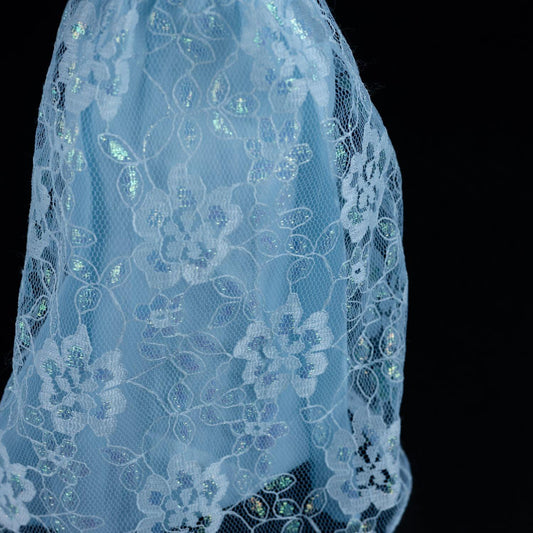 barbie-hellblaues-spitzenkleid-mit-floralen-mustern-blau-eisblau-gebraucht-2 - Utopia Collectibles
