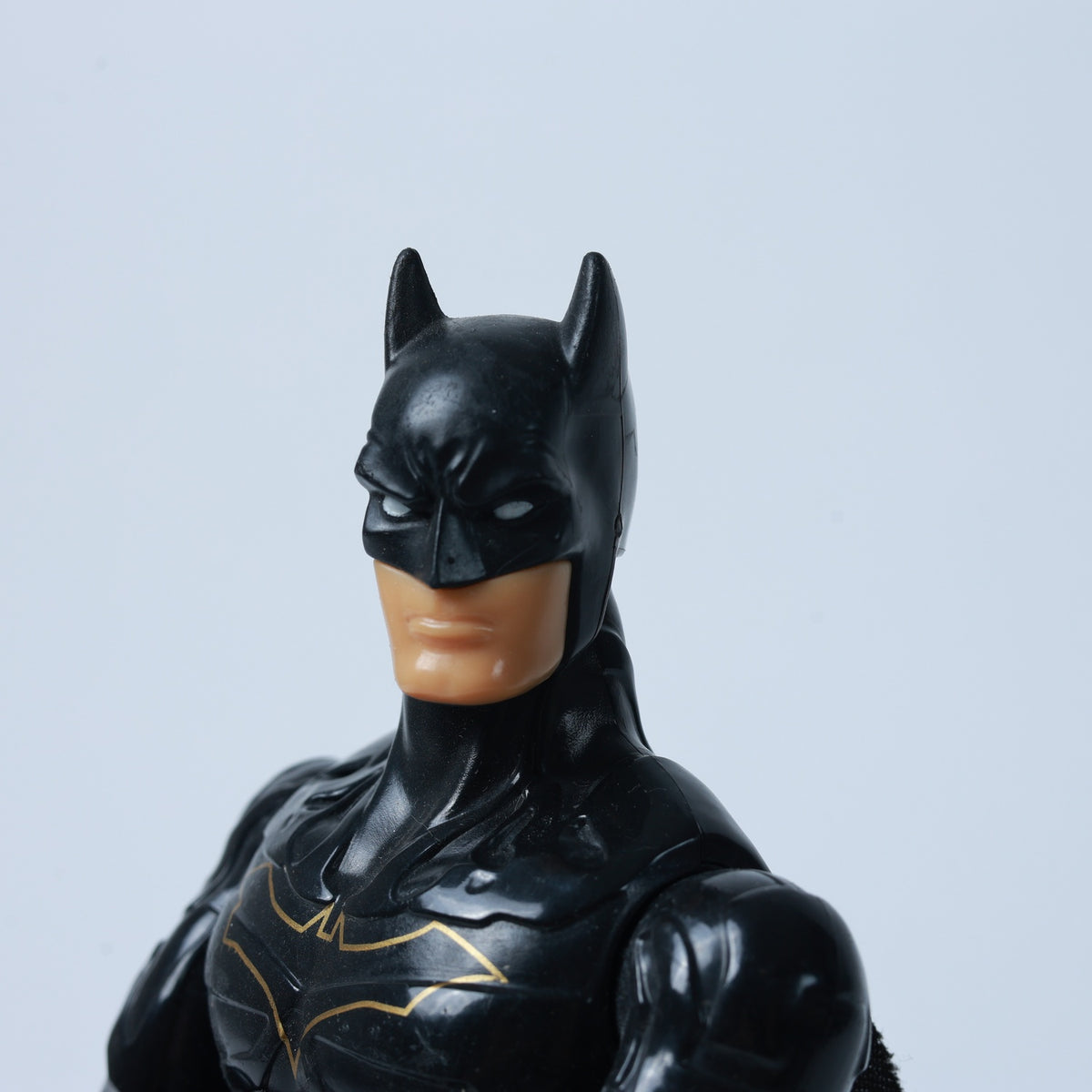 Batman Action Figur - Mit Textil Umhang - Mattel 2018 - FVM74 - Zustand Sehr Gut