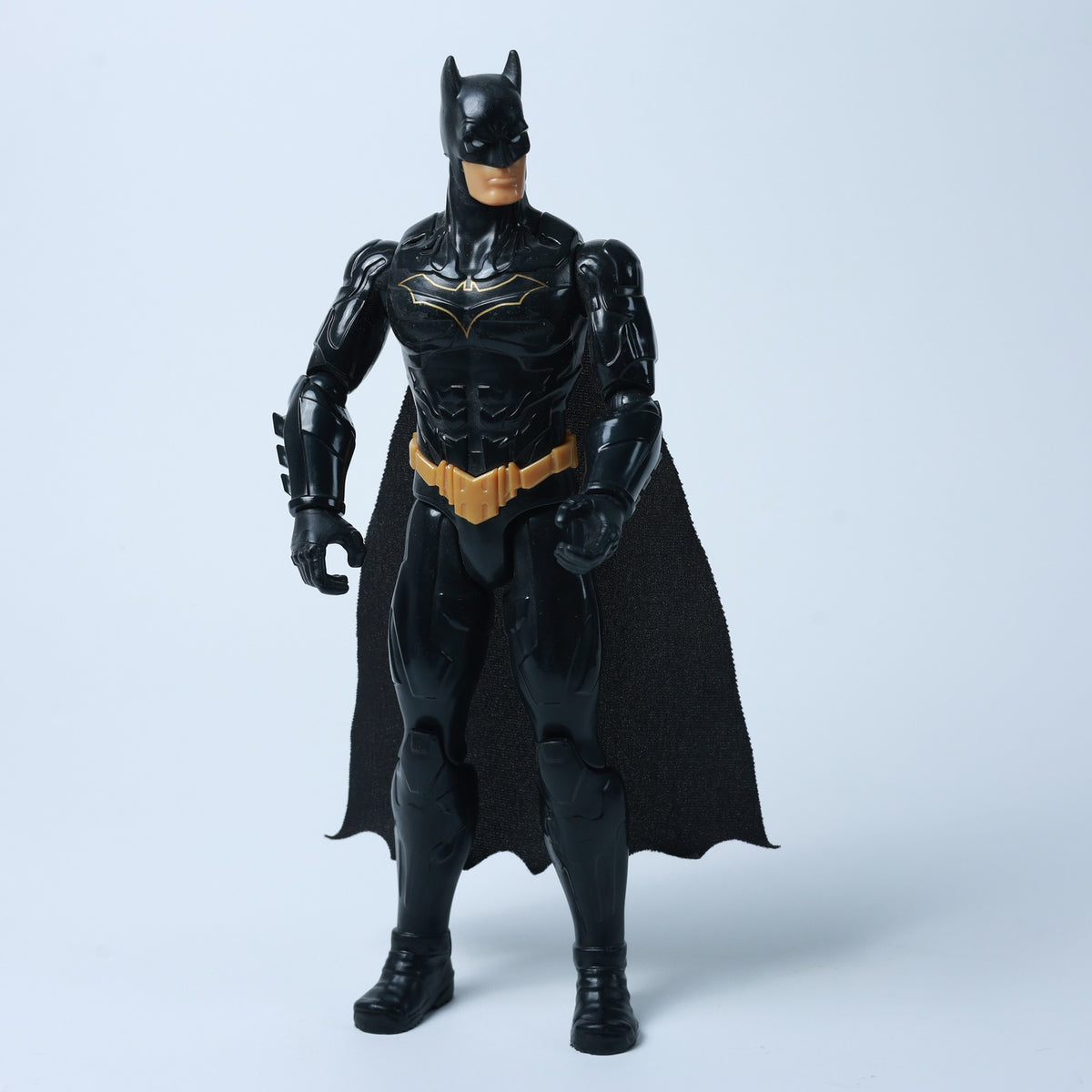 Batman Action Figur - Mit Textil Umhang - Mattel 2018 - FVM74 - Zustand Sehr Gut