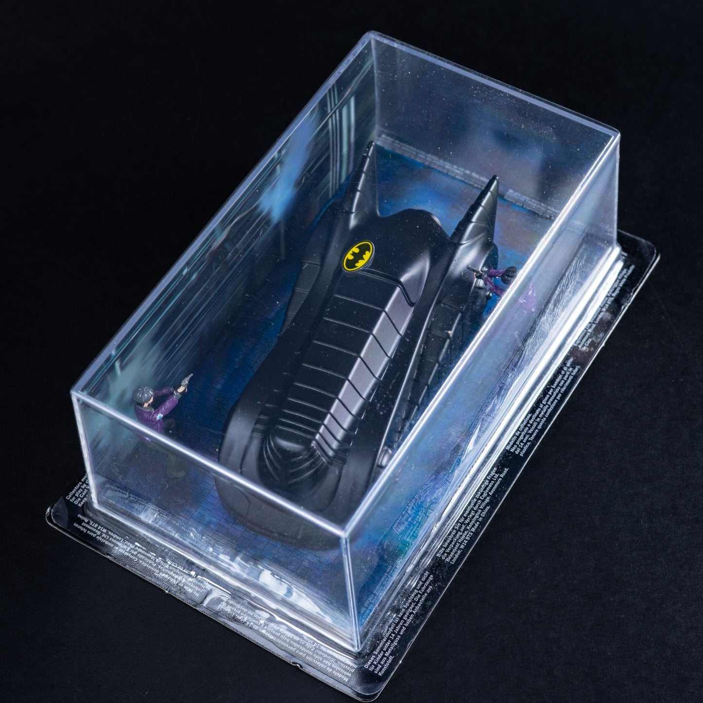 Batman Movie (The Batwing 1989) - Batmobil Armour Mode - Standmodell in Vitrine