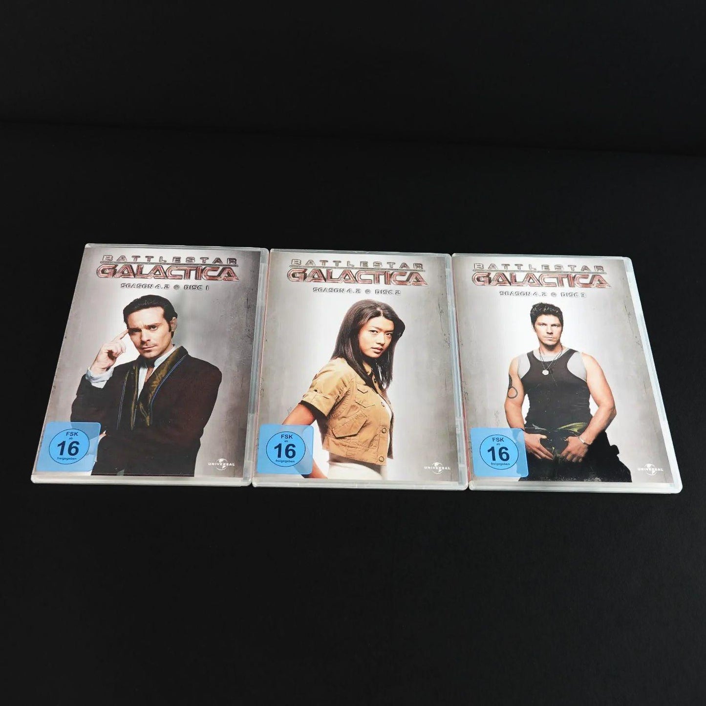 battlestar-galactica-7-staffeln-im-pappschuber-22-dvds-zustand-gut-11 - Utopia Collectibles
