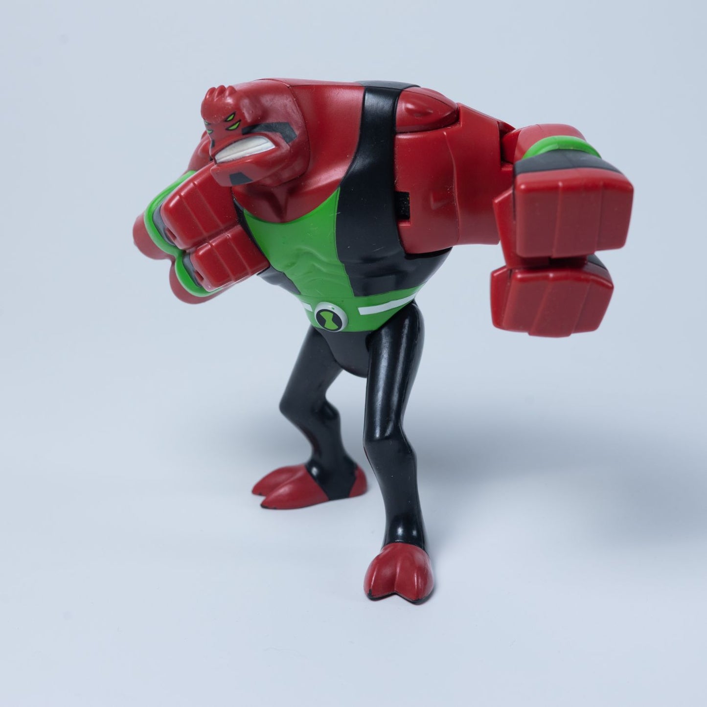 Ben 10 Omniverse - Krake (Four Arms) Action Figur - Mit Schlag-Funktion