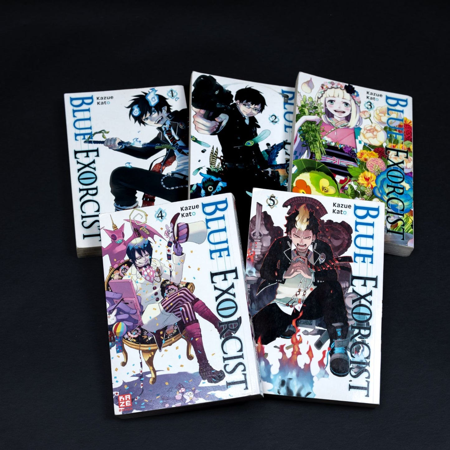Blue Exorcist - Band 1-5 - KAZE Manga - 2009 - Deutsch - Sehr guter Zustand