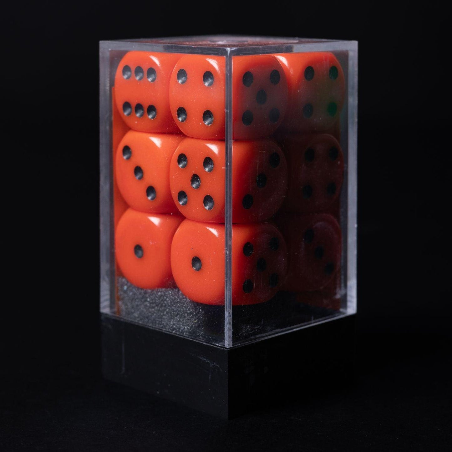 chessex-wuerfel-set-12-stueck-25603-w6-orange-black-1 - Utopia Collectibles