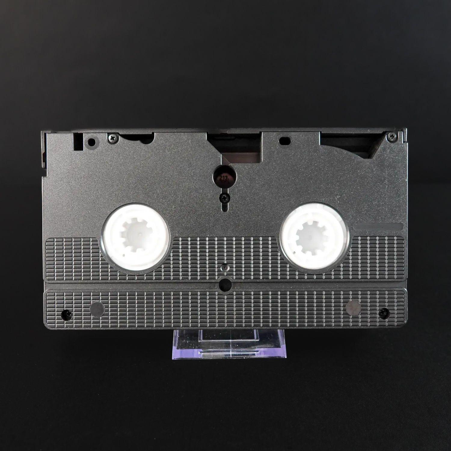cold-blooded-vhs-in-big-box-thriller-michael-j-fox-deutsch-fsk-18-5 - Utopia Collectibles