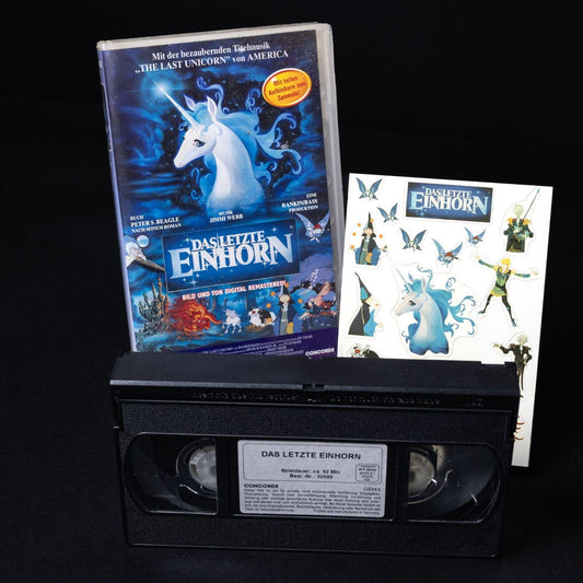 das-letzte-einhorn-vhs-remastered-cib-vollstaendig-mit-sammel-stickern-de-1 - Utopia Collectibles