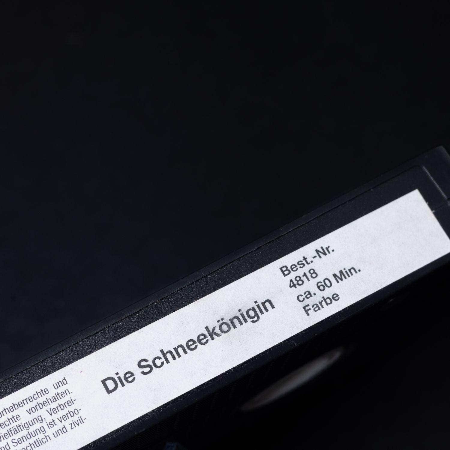 die-schnee-koenigin-vhs-united-video-4818-raritaet-deutsch-gebraucht-4 - Utopia Collectibles