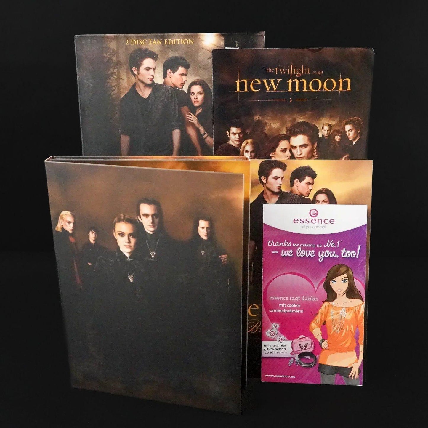 die-twilight-saga-new-moon-biss-zur-mittagsstunde-2-disc-fan-edition-1 - Utopia Collectibles