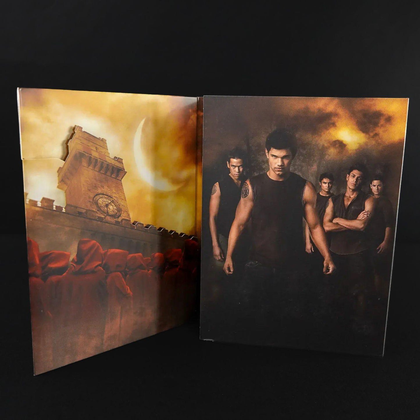 die-twilight-saga-new-moon-biss-zur-mittagsstunde-2-disc-fan-edition-9 - Utopia Collectibles