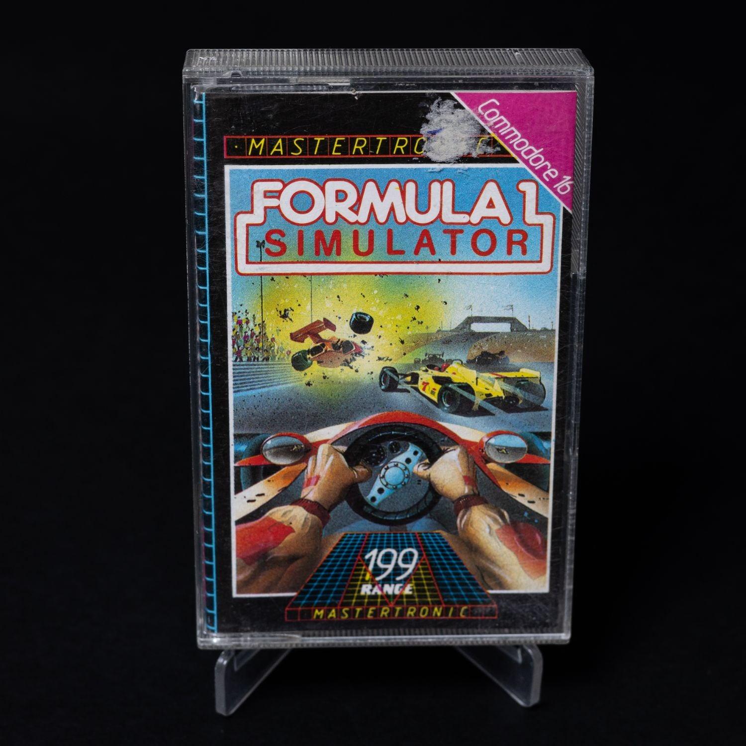 formula-1-simulator-commodore-16-c16-plus-4-kassette-cib-gebraucht-2 - Utopia Collectibles