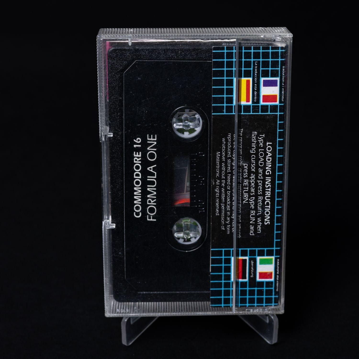 formula-1-simulator-commodore-16-c16-plus-4-kassette-cib-gebraucht-3 - Utopia Collectibles