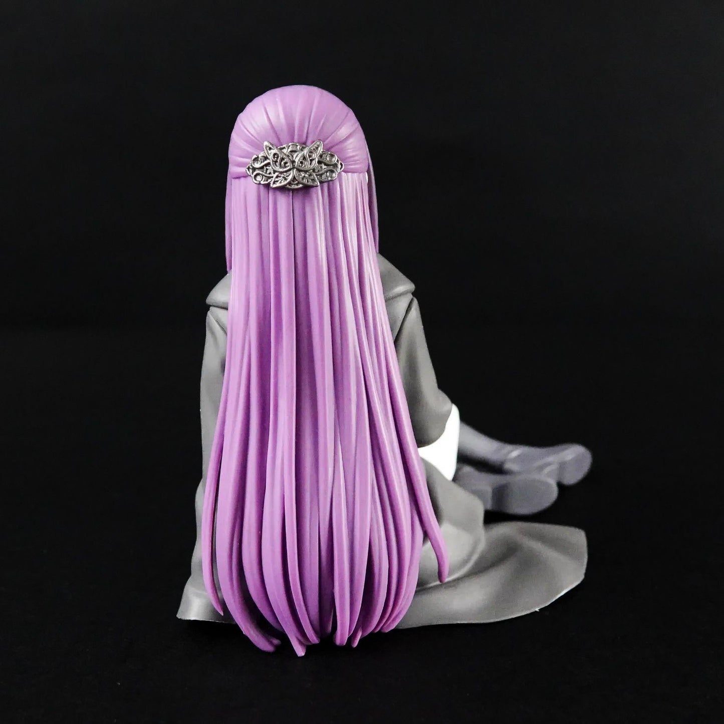Frieren Statue - Fern (sitzend) - PVC Figur - Neuwertig mit OVP