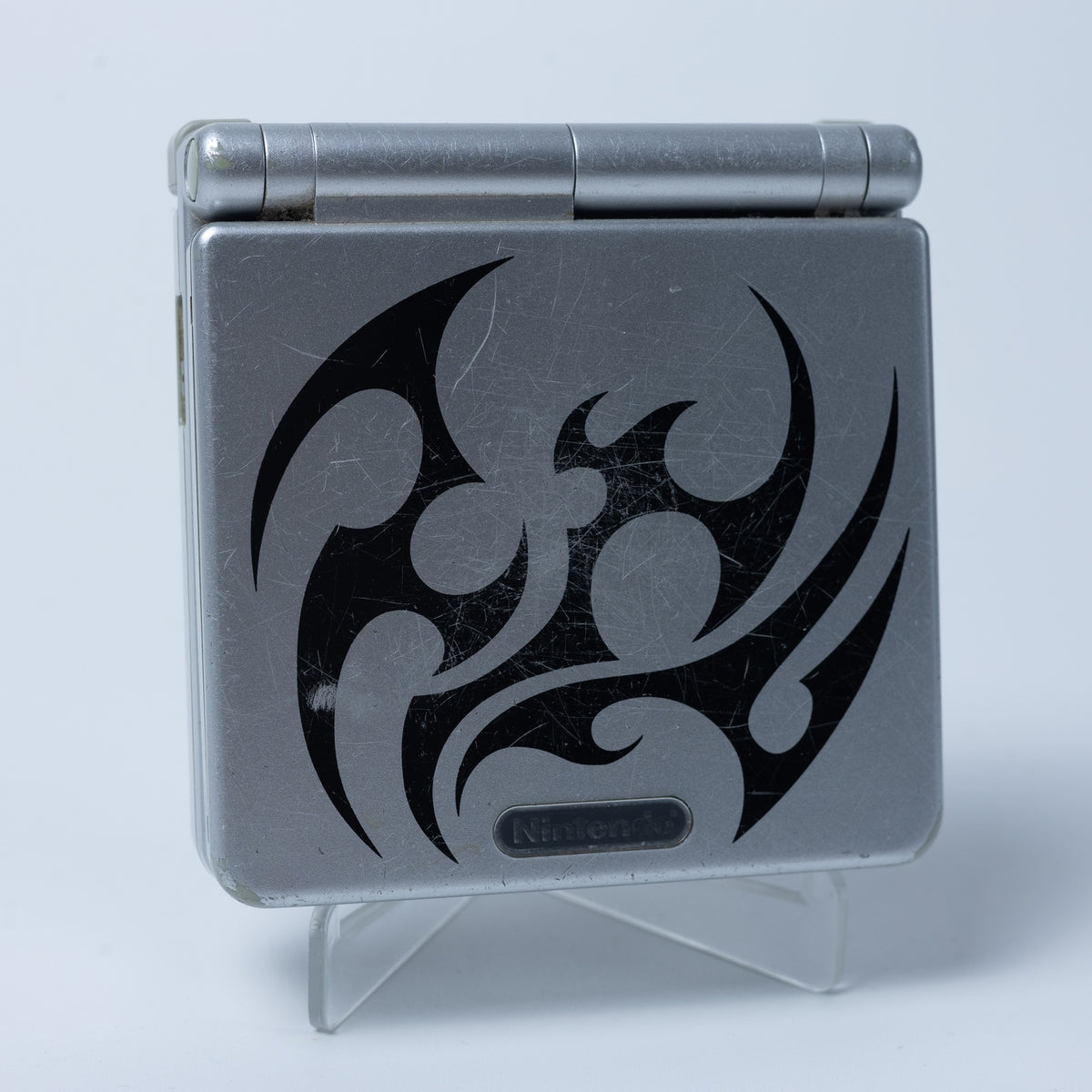 Game Boy Advance SP (AGS-001) PAL - Tribal-Design - Funktioniert - Zustand Okay