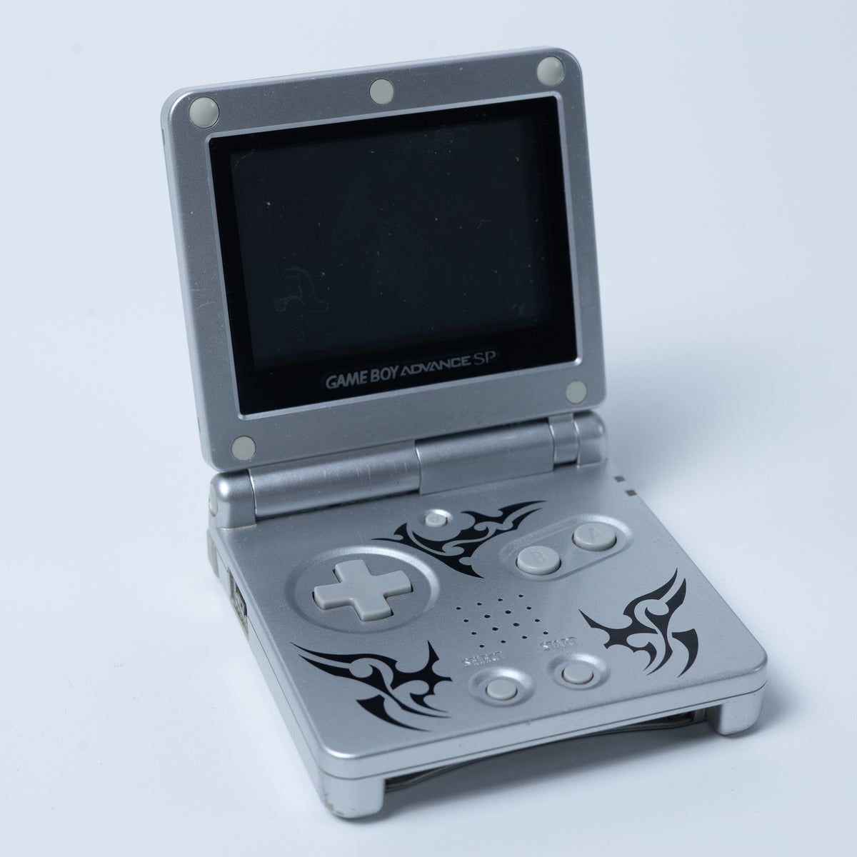 Game Boy Advance SP (AGS-001) PAL - Tribal-Design - Funktioniert - Zustand Okay