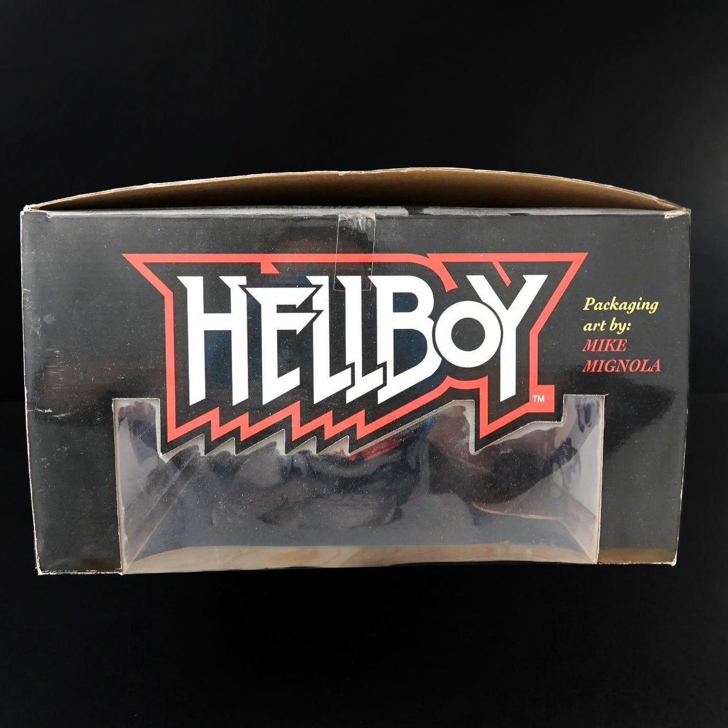 Hellboy 18-Inch Statue – Mezco Toyz (16110) - Massive Sammlerfigur - Neu & OVP