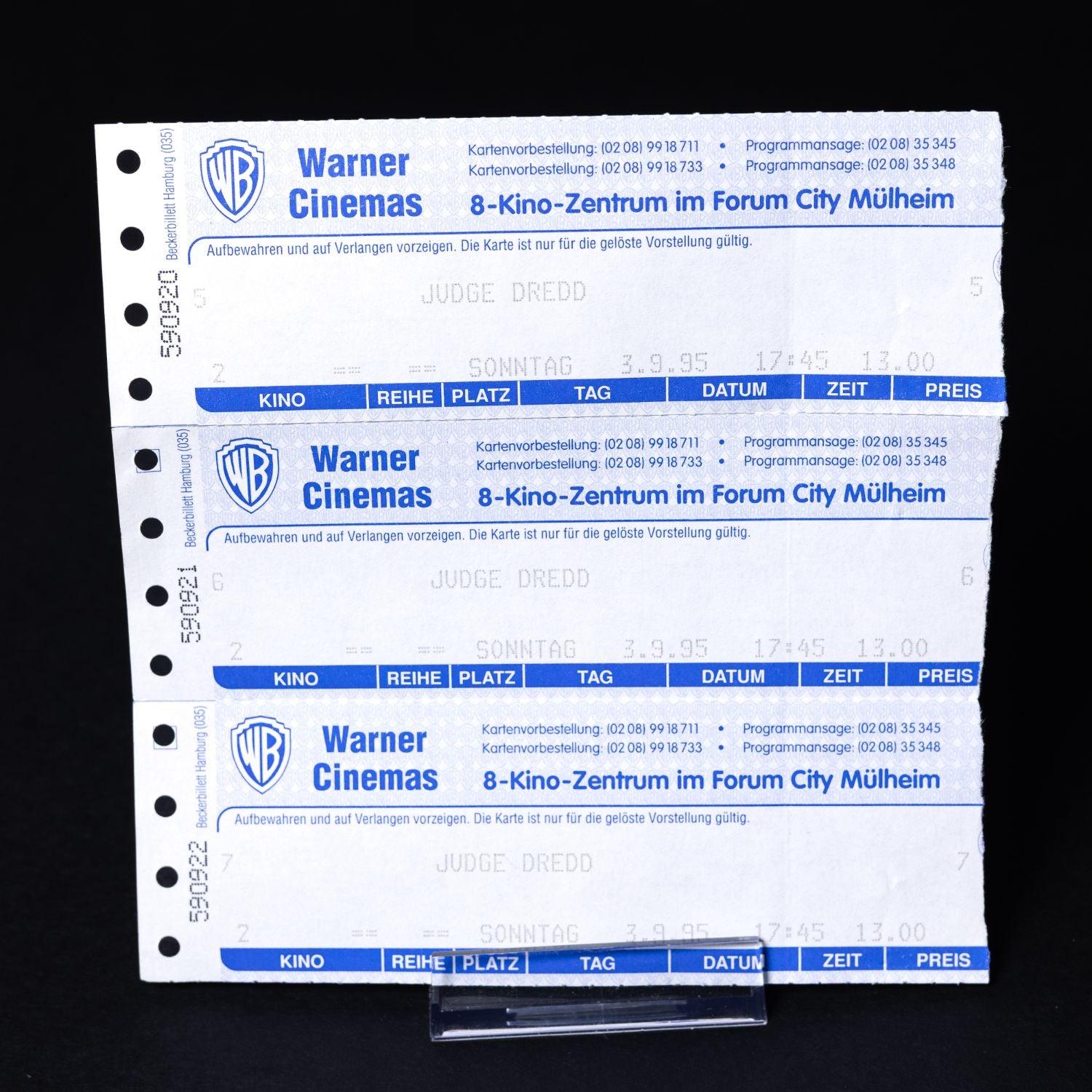 judge-dredd-1995-vcl-vhs-big-box-mit-kinoticket-popcorn-tuete-top-zustand-4 - Utopia Collectibles