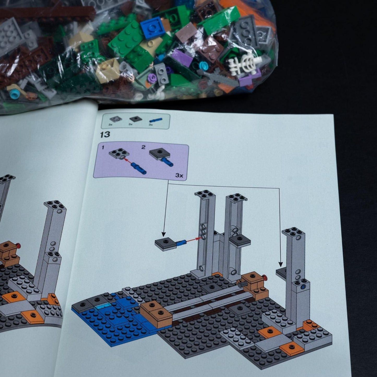 lego-minecraft-das-erste-abenteuer-modell-21169-vollstaendig-m-anleitung-3 - Utopia Collectibles